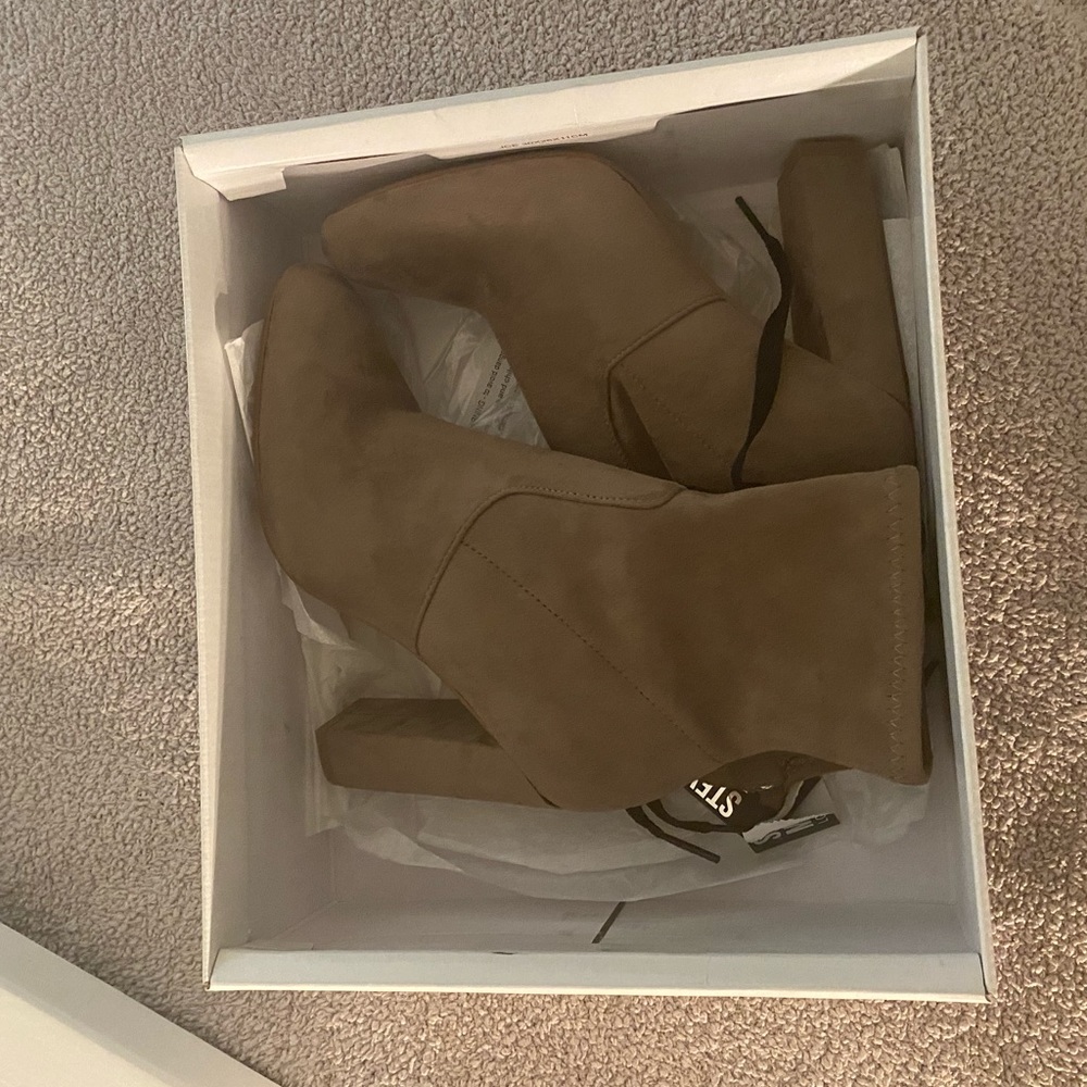 Steve Madden Boots